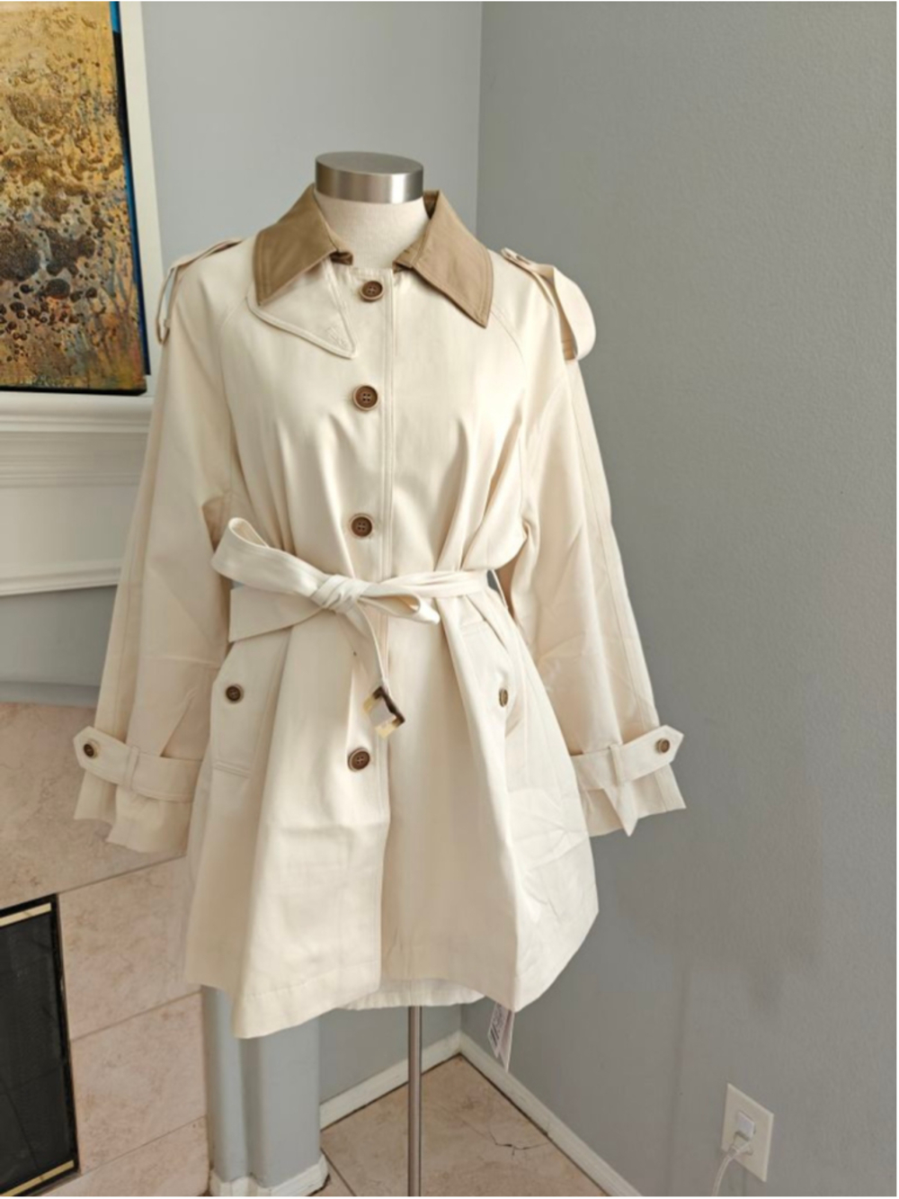 Classic Cream Trench Coat with Contrast Collar